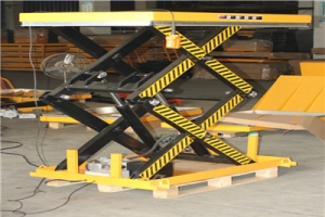 影響升降平臺車速度快慢的四大因素!