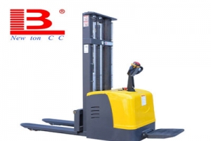 電動(dòng)堆高機(jī)蓄電池使用時(shí)間降低的主要原因