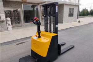 電動式堆高車為何霸占柴油叉車市場?