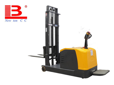 平衡重全電動(dòng)堆高車