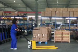 步行式半電動搬運車的電池如何使用及維護?