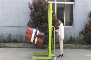 手動油桶搬運堆高車在使用中會出現哪些問題?如何快速解決?