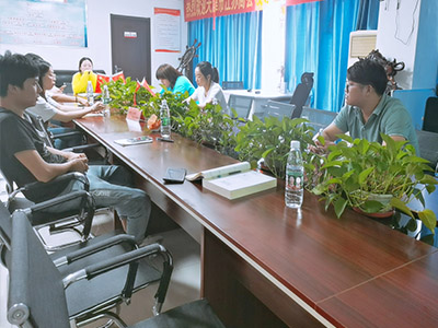 新牛頓招募叉車(chē)經(jīng)銷(xiāo)商