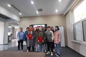 開啟新征程,迎接新未來——電動叉車廠家舉辦新員工轉正儀式