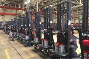 全電動(dòng)叉車多路換向閥漏油怎么解決？