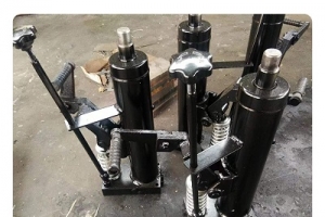 手動堆高車漏油？自己動手換油封！