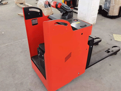 座駕式搬運(yùn)車產(chǎn)品