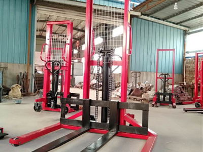 新牛盾叉車現貨供應