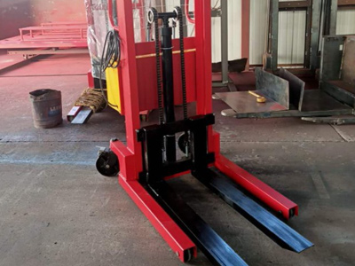 半電動堆高車廠家直供