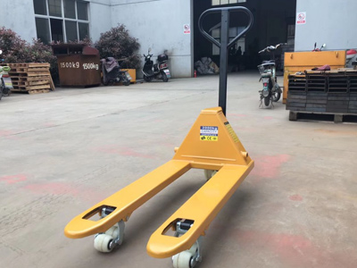 升降平穩(wěn)手動(dòng)地牛 2噸常用車(chē)型現(xiàn)貨速發(fā)