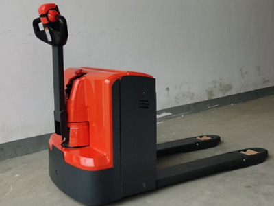 步行式電動(dòng)搬運(yùn)車(chē)